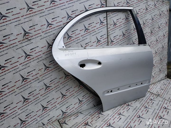 Дверь w211 Mercedes задняя правая