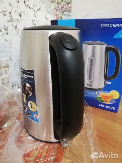 Чайник электрический Midea