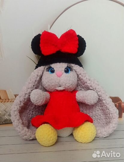 Зайка Минни Маус