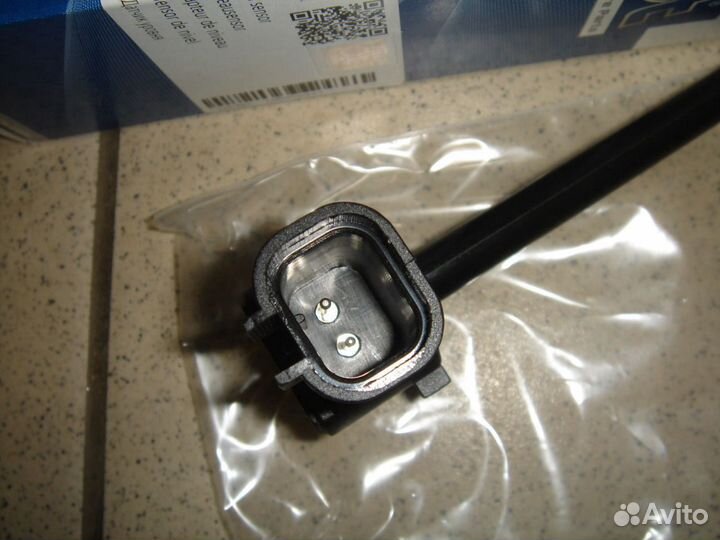 Датчик уровня охлаждающей жидкости MAN TGA/TGS/TGX