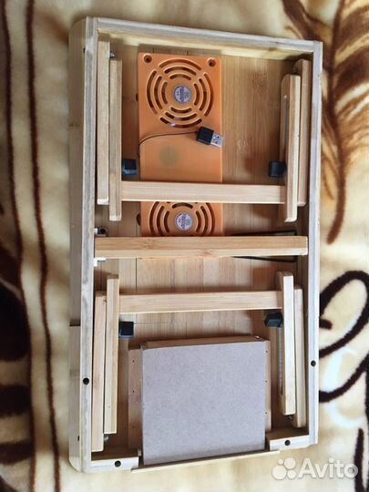 Подставка под ноутбук с охлаждением