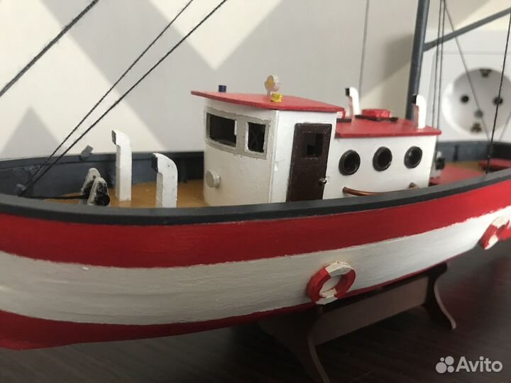 Рыболовецкий катер траулер (деревянная модель)