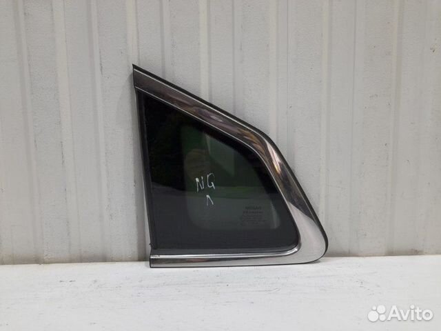Стекло кузовное глухое левое Nissan Qashqai J11