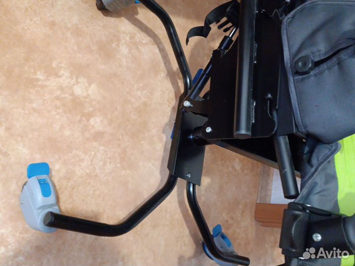 Коляска домашняя для детей-инвалидов с дцп