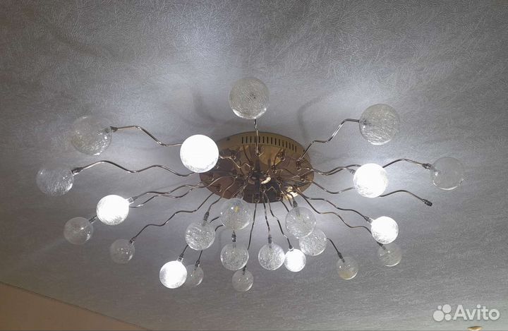 Люстра с пультом управления