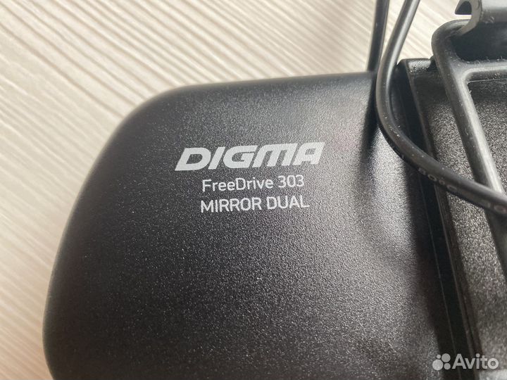 Видеорегистратор Digma FreeDrive 303 mirror dual
