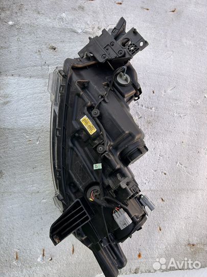 Фара передняя правая на mitsubishi outlander3