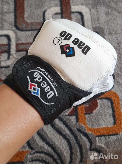 Перчатки для карате