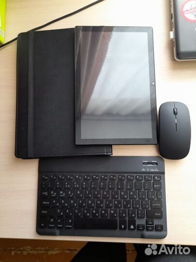 Планшет с чехлом