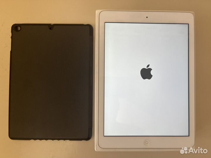 Планшет Apple iPad Air