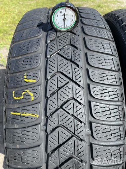Pirelli Winter Sottozero 3 215/55 R17