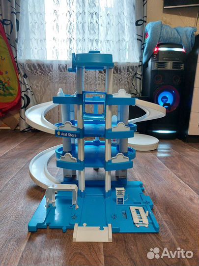 Трек, паркинг 4-х уровневый Aral