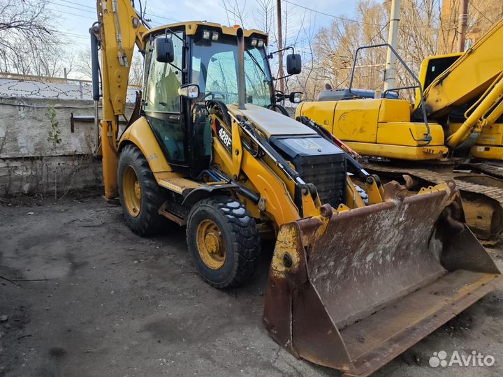 Экскаватор-погрузчик CAT 428F, 2014