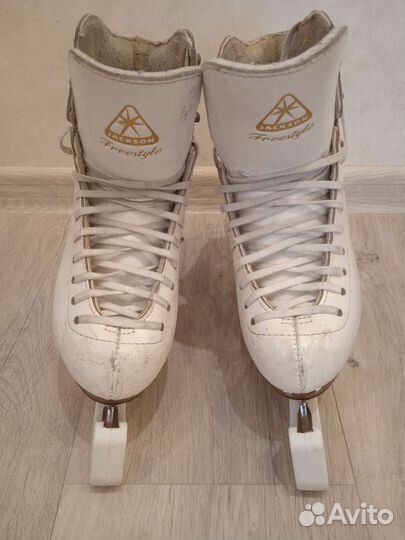 Фигурные коньки Jackson freestyle (стелька22см)