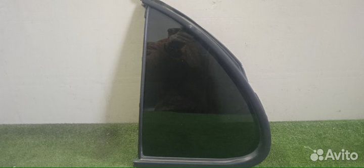 Стекло заднее левое Nissan Micra K12E CR12DE 2007