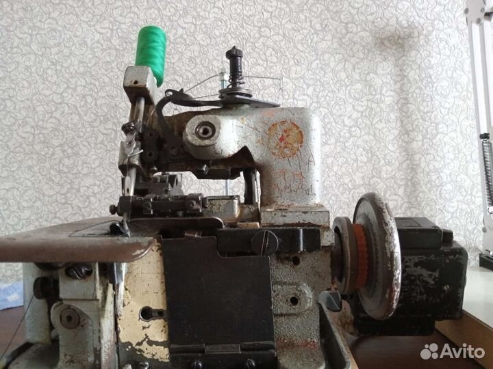 Оверлок для швейной машины