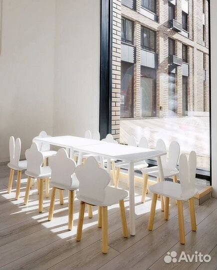 Детский стол и стул