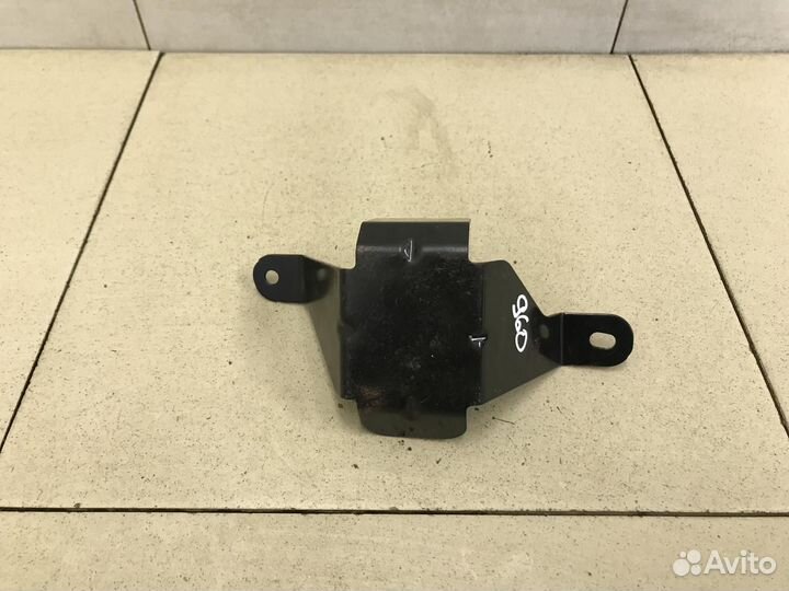 Кронштейн (сопут. товар) Duster 2012