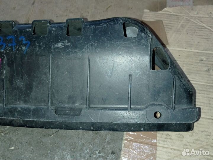 Кронштейн заднего бампера на BMW 5 E60