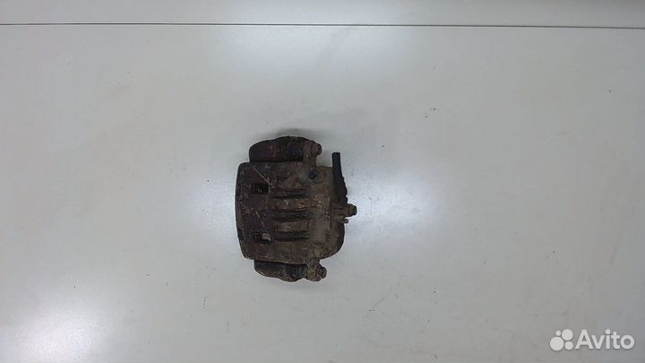 Суппорт Subaru Forester (S11), 2005