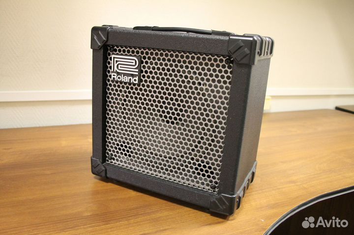 Комбоусилитель Roland Cube 15x в отс