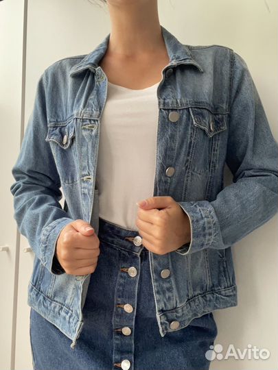 Куртка джинсовая