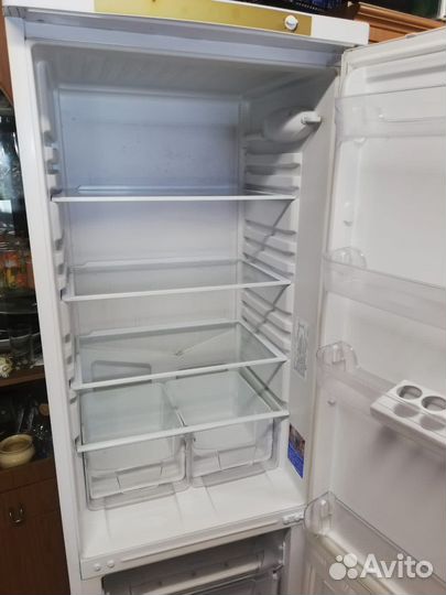 Холодильник indesit