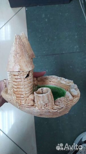 Замок для аквариума