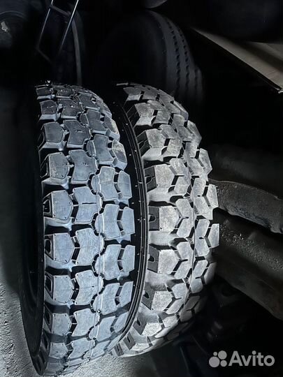 Автошины б/у 8.25-R20(240х508) и 9.00R-20 (260х508