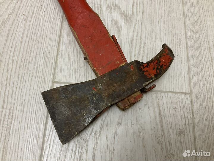 Топор СССР пожарный
