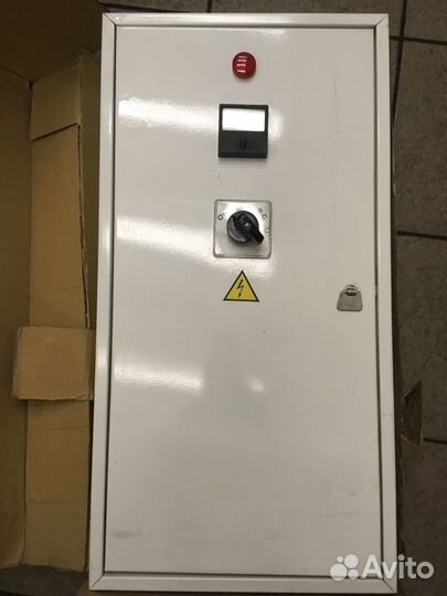 Электрощиты учета электроэнергии и вводные устрой