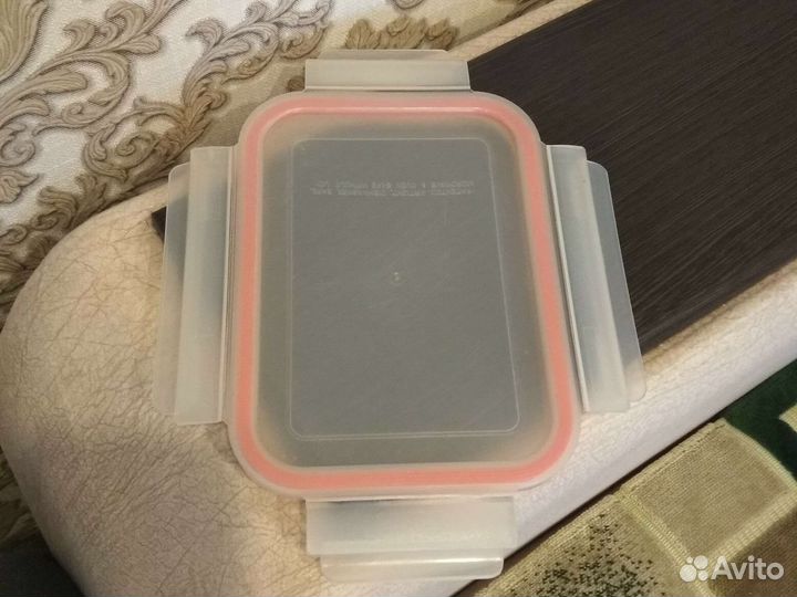 Крышки от стеклянных контейнеров