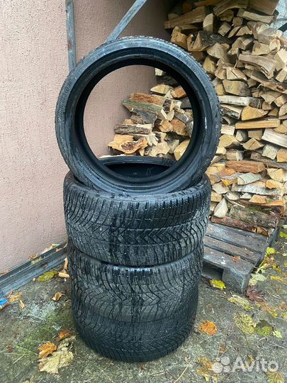 Bridgestone Blizzak LM-005 245/35 R20 и 275/30 R20 97W