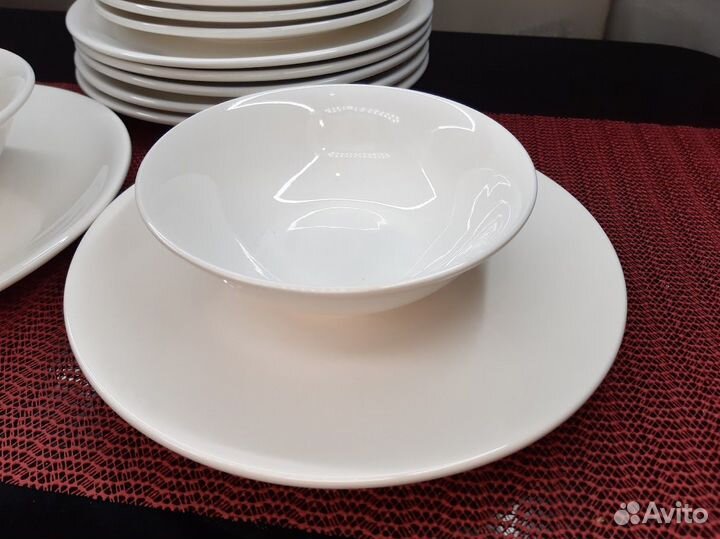Тарелки и салатники из упрочненного фарфора White
