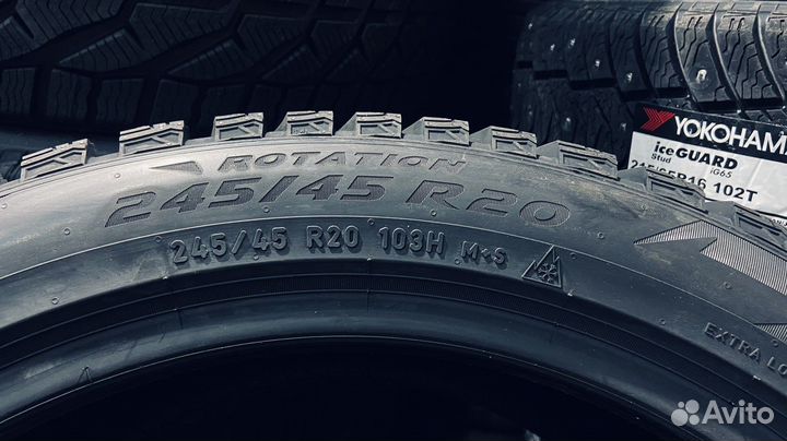Pirelli Scorpion Ice Zero 2 245/45 R20