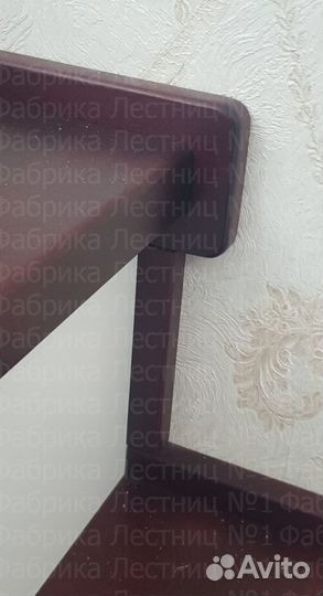 Лестница на металлическом каркасе