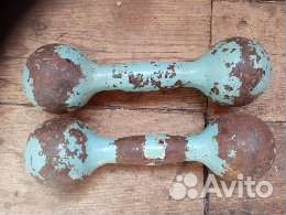 Гантели(по 2 или 3 кг),точно незнаю