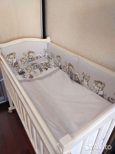 Детская кроватка