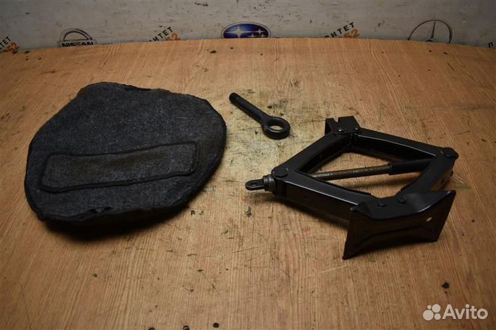 Домкрат Hyundai I20 хетчбек G4LA 2010