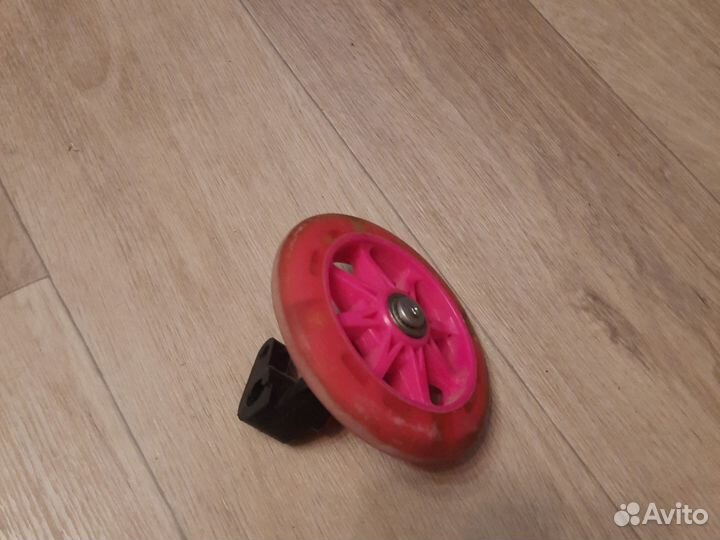 Колесо на детский самокат