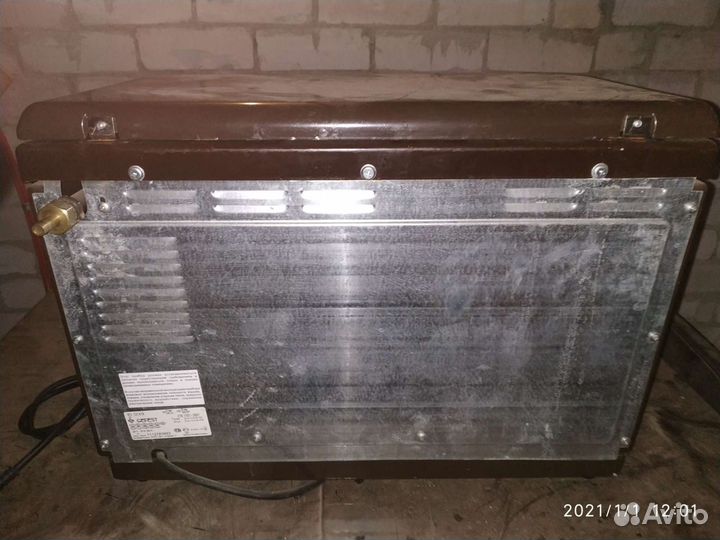Малогабаритная настольная газовая плита с духовкой