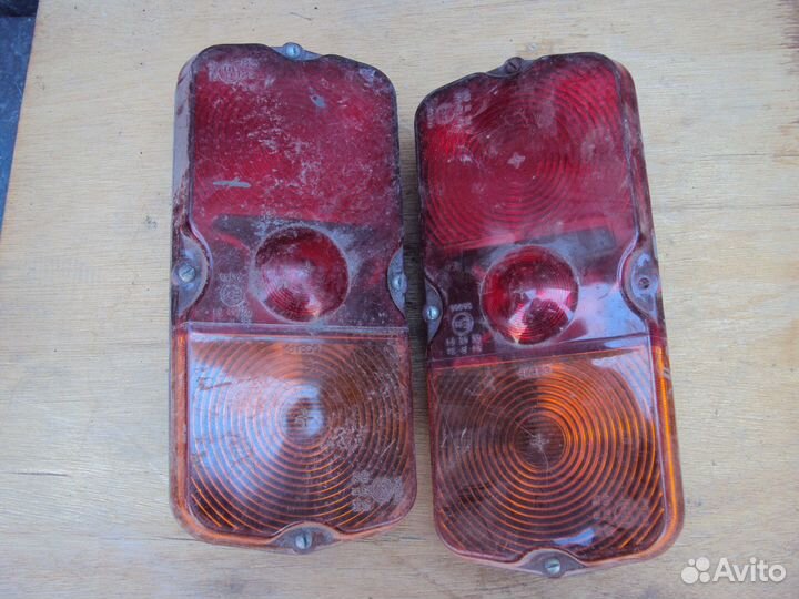 Задний фонарь