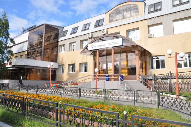 Продам помещение свободного назначения, 1386 м²