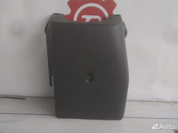 Toyota Camry V70 Кожух рулевой колонки