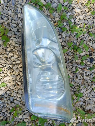 Правая передняя фара Ford Focus 2