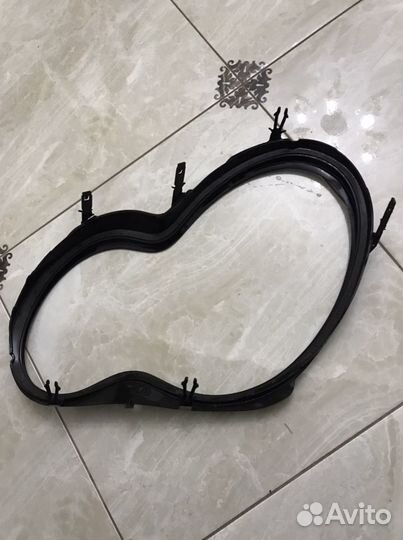 Уплотнитель фары правый мерседес w203