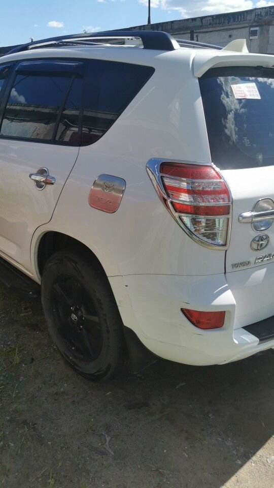 Toyota RAV4: фото владельца