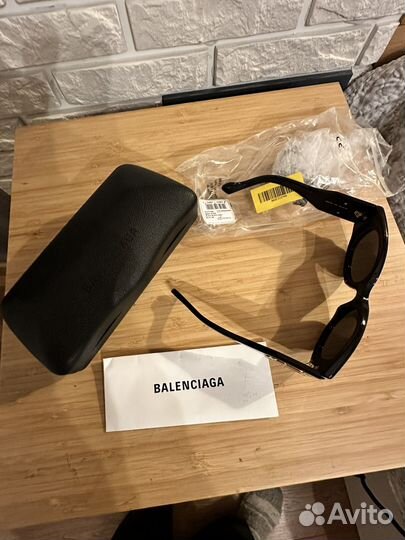 Солнцезащитные очки balenciaga