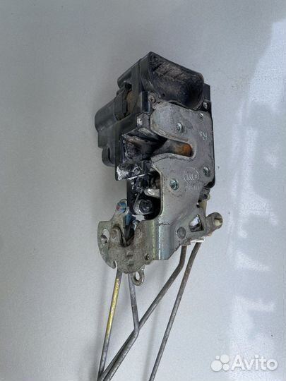 Замок передней правой двери Chevrolet Aveo T 250