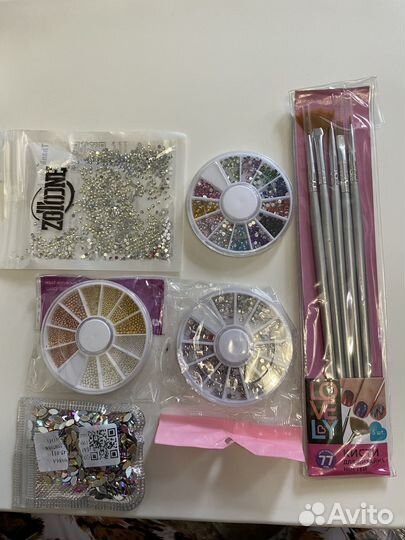 Стразы блестки для маникюра педикюра